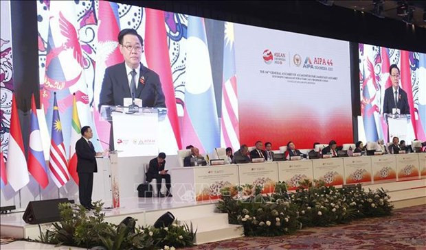 NA to continue proactive, development-enabling legislative activities: Chairman hinh anh 1