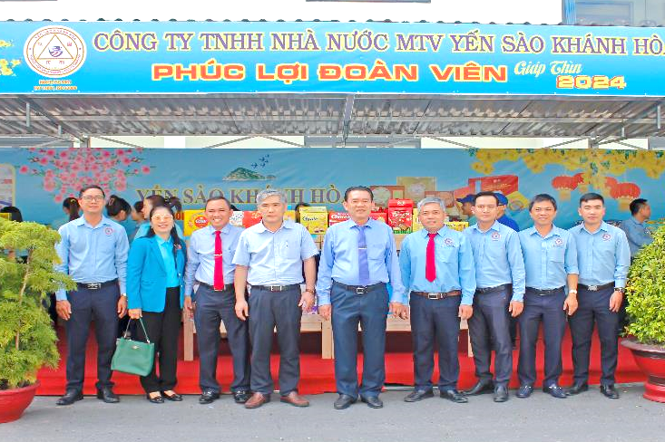 Đón Tết Giáp Thìn 2024, Sanest Khánh Hòa mở gian hàng không lợi nhuận