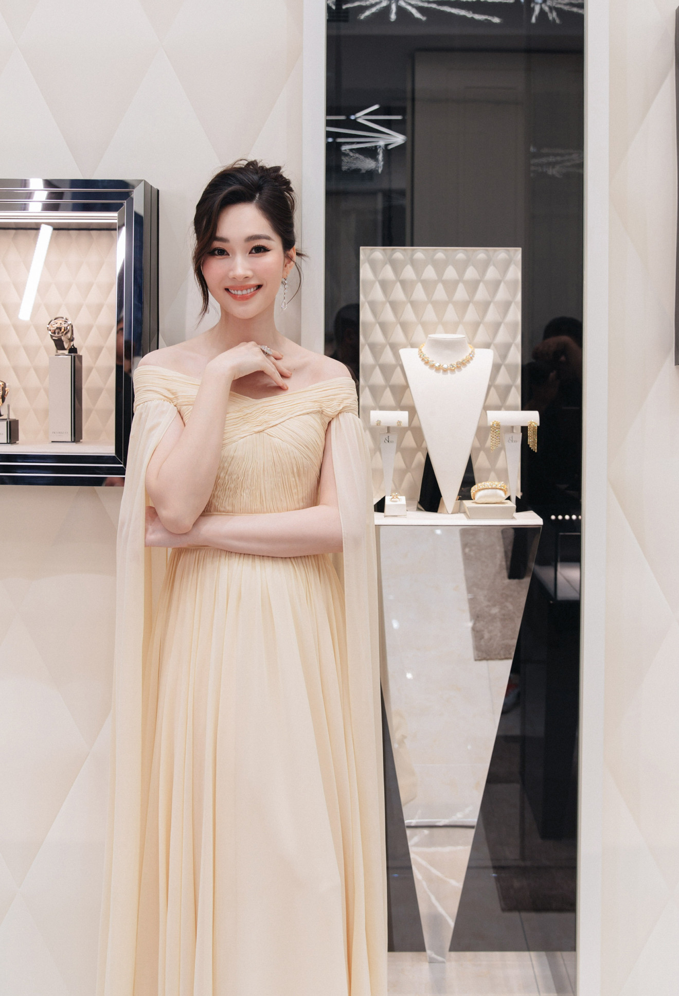 ms dang thu thao 1.jpg