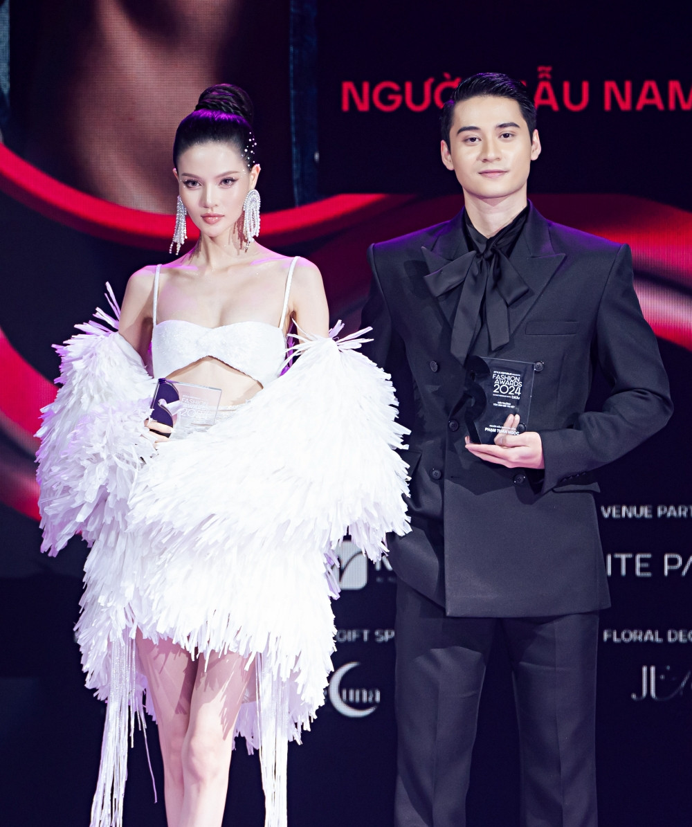 10 do huong giang nguoi mau nu cua nam va pham tuan ngoc nguoi mau nam cua nam.jpg