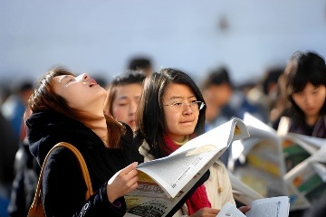 Hơn 4,7 triệu sinh viên Trung Quốc thi cao học, nhiều người áp lực đến nhập viện