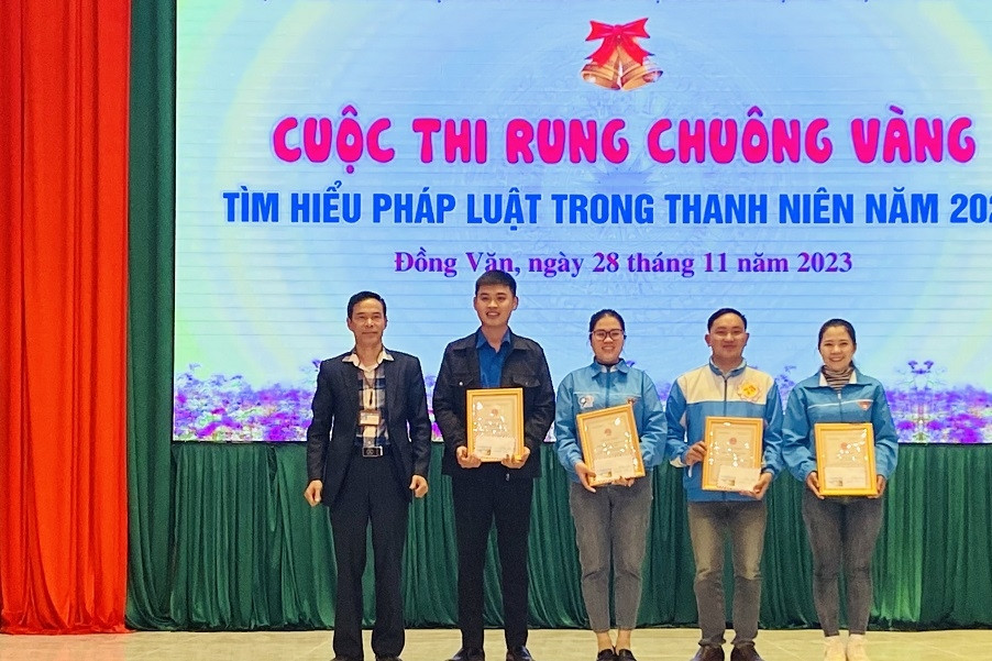 Tăng cường tiếp cận pháp luật cho đoàn viên thanh niên Đồng Văn (Hà Giang)