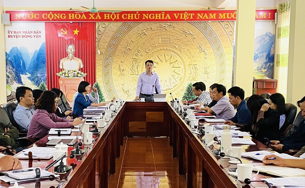 tiep can phap luath.jpg