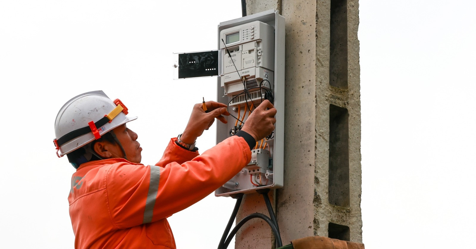 Bộ Công Thương đề nghị tiếp tục tăng giá điện trong năm 2024