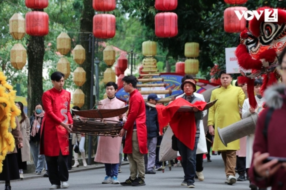 Traditional Tet activities recreated at Thang Long imperial citadel