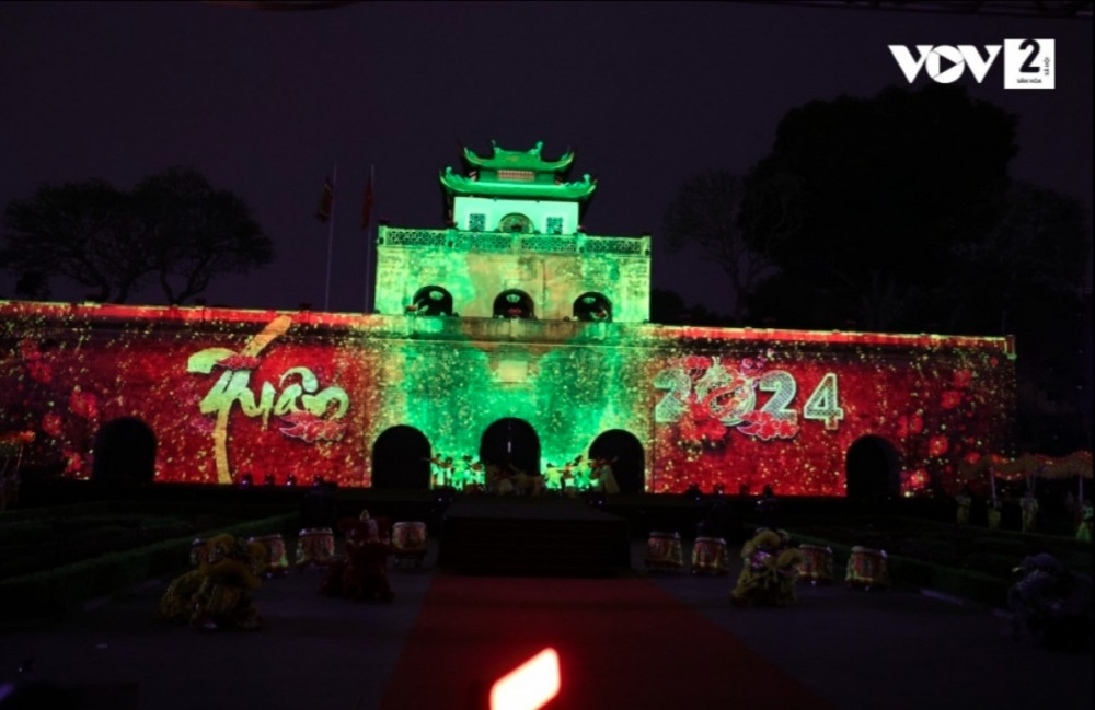 traditional tet activities recreated at thang long imperial citadel picture 3