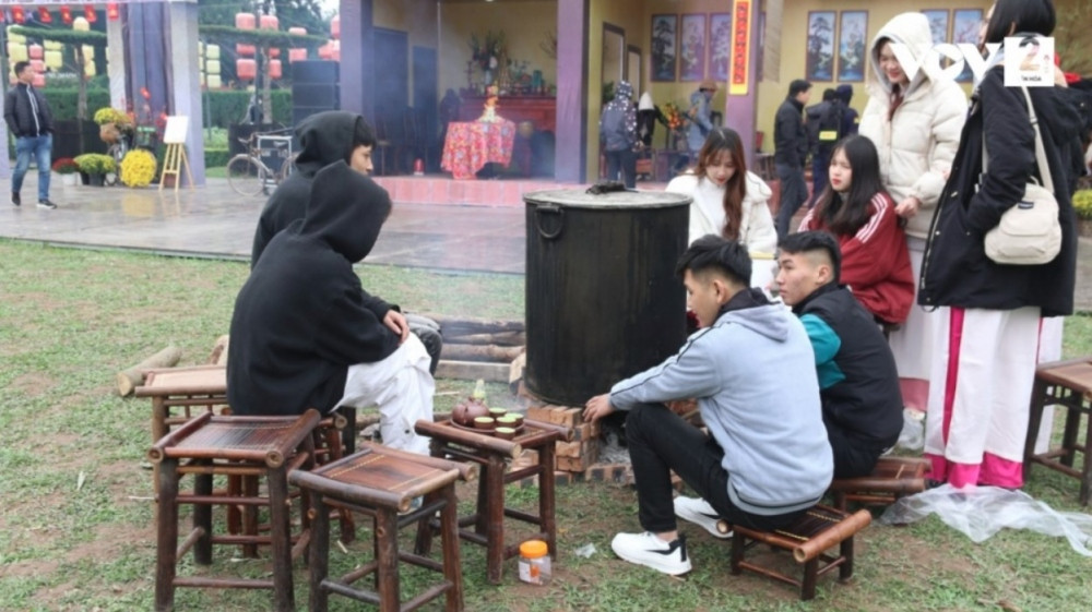 traditional tet activities recreated at thang long imperial citadel picture 7