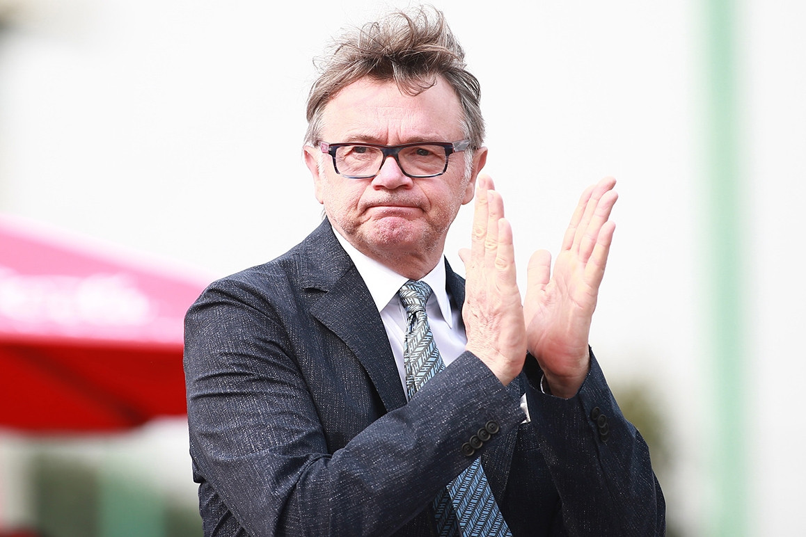 VFF lên tiếng về tương lai HLV Philippe Troussier