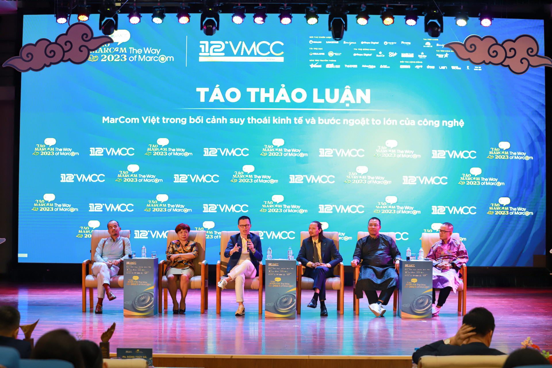 4 phien thao luan sau.jpg