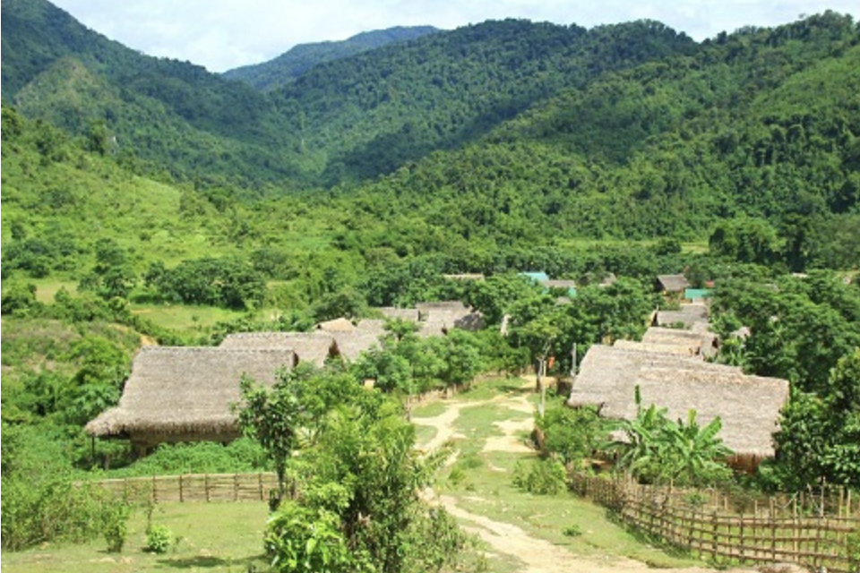 53 hộ gia đình vùng đồng bào DTTS ở Con Cuông đã kiên cố hóa về nhà ở