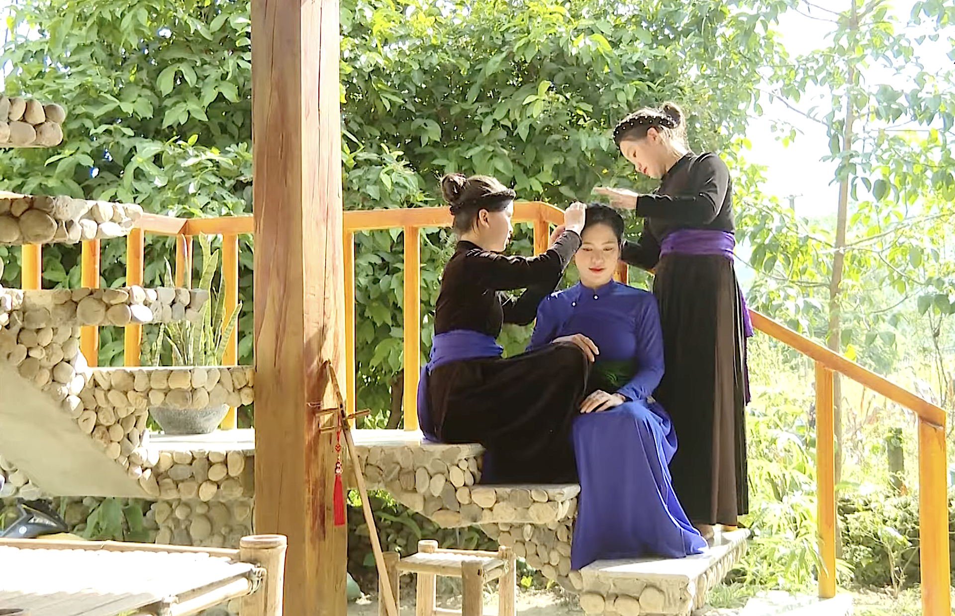 Lồng ghép giới trong các chính sách lao động và việc làm hướng tới việc làm bền vững