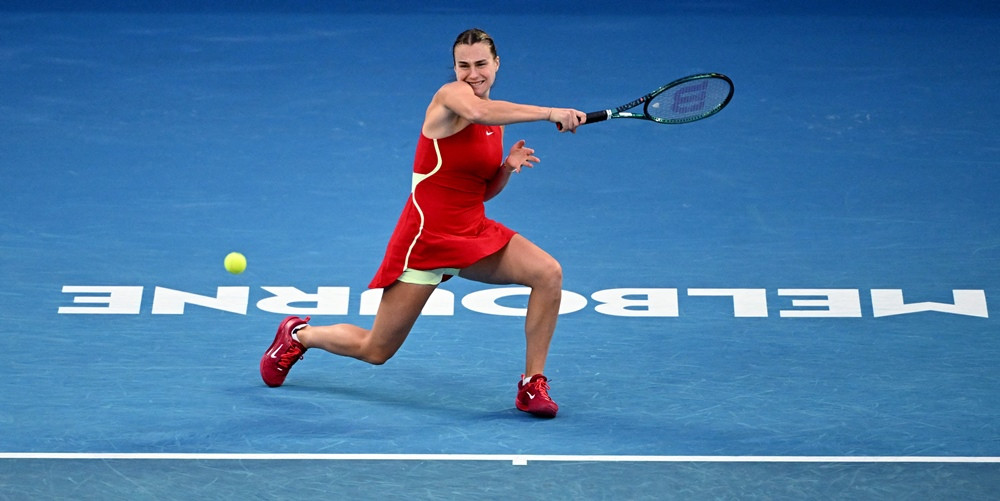 qinwen zheng v aryna sabalenka 1 copy.jpg