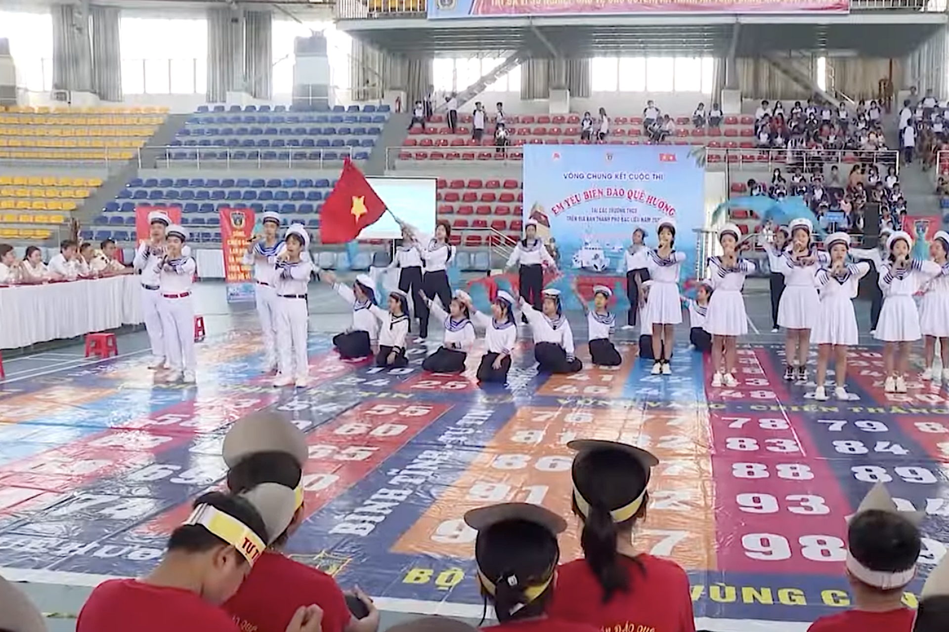 Sôi nổi Chương trình ‘Em yêu biển đảo quê hương’