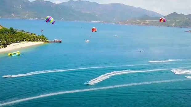 Tourism authority launches video clip highlighting Nha Trang tourism hinh anh 1