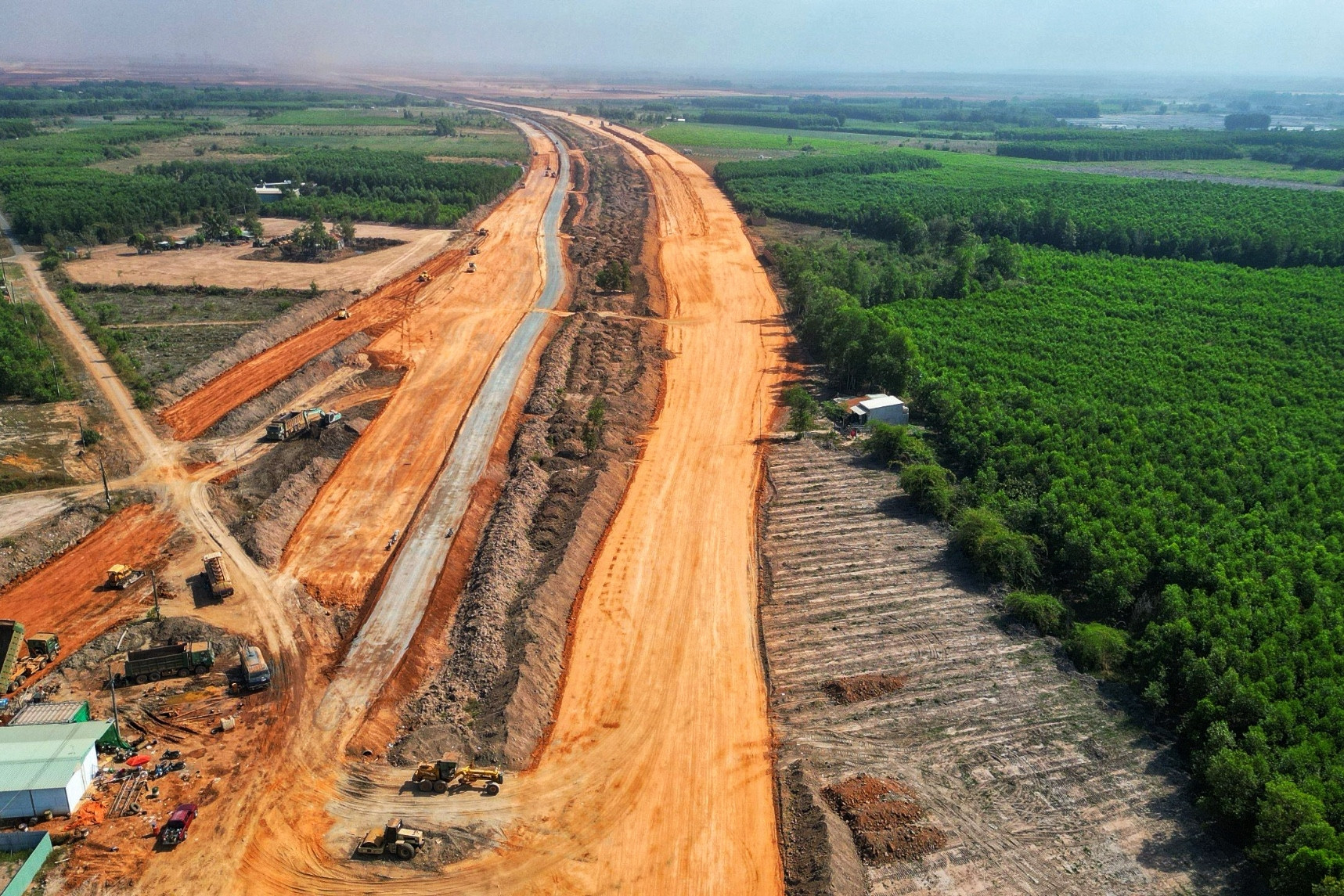 Cận cảnh thi công đường kết nối sân bay Long Thành những ngày cận Tết
