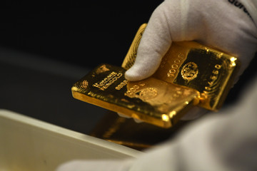 Giá vàng hôm nay 29/1/2024 tăng phút cuối, vàng SJC lên sát đỉnh 77 triệu