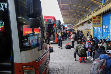 Hành khách tăng 350% dịp Tết, các bến xe ở Hà Nội lên phương án vận chuyển