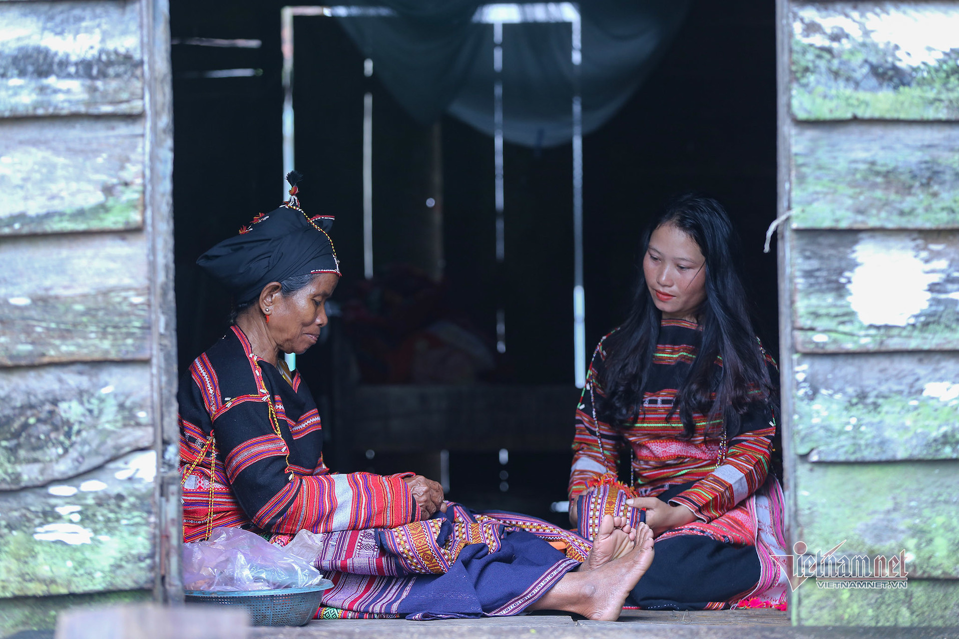 ba na cong dong thieu so dau tien o tay nguyen biet doc biet viet va biet lam tinh c53ae9efc1304ca6a8223dd6dcedb62b.jpg