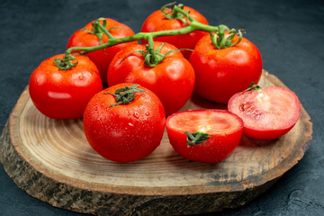 Cà chua ăn sống hay nấu chín tốt hơn?