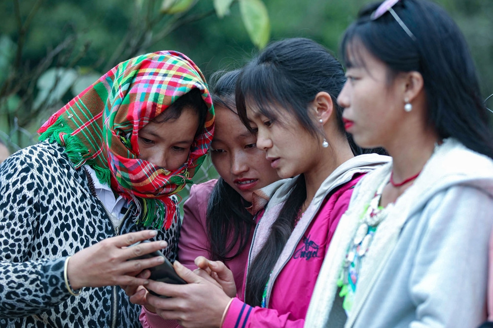 Thanh toán không tiền mặt thúc đẩy thương mại điện tử ở miền núi