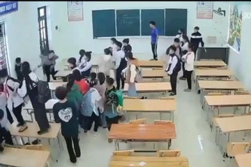 Cô giáo ở Tuyên Quang bị m88 trực tuyến - học sinh dồn vào góc lớp nhận kỷ luật cảnh cáo