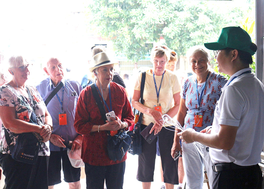 phu tho bao ton lang nghe.jpg