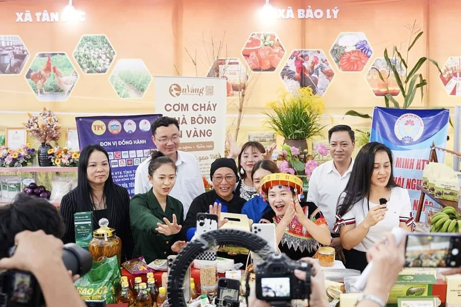 Thái Nguyên: “Người người, nhà nhà” tham gia quảng bá, tiêu thụ nông sản