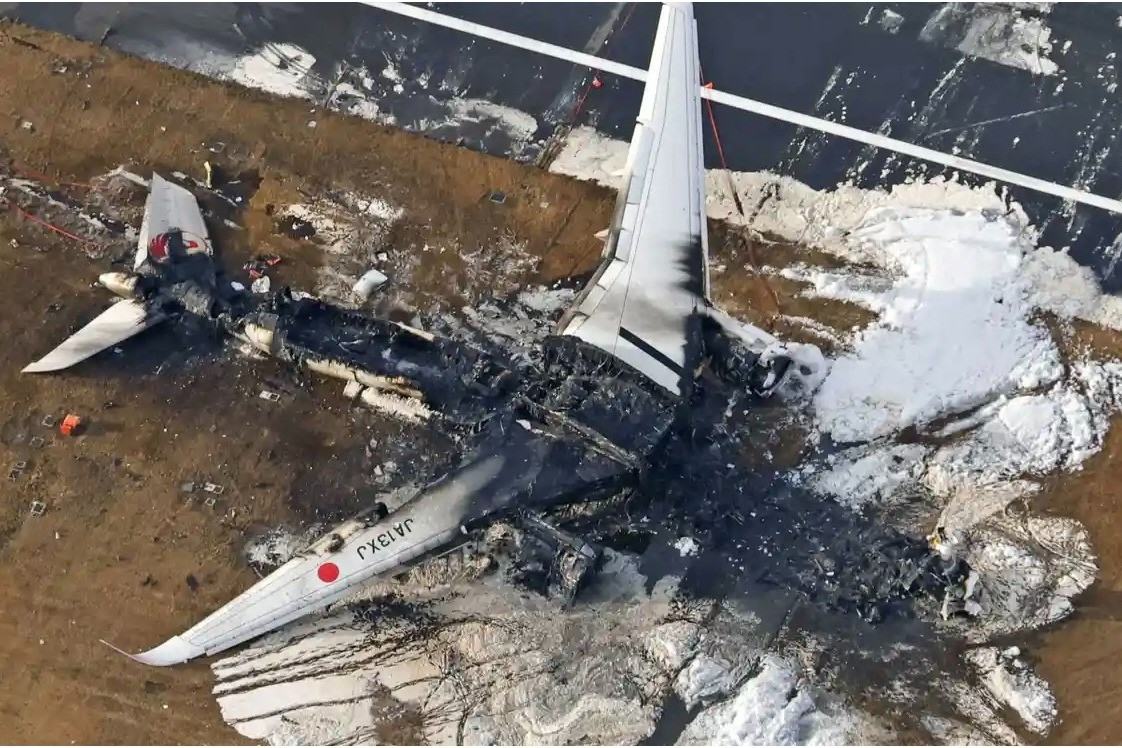 Il Giappone ha annunciato i dettagli con il passare del tempo prima dell'incendio dell'aereo