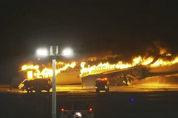 Vụ máy bay bốc cháy ở sân bay Nhật Bản: ‘Đó là phép màu’ để có thể sống sót