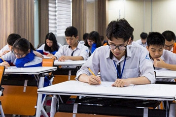 Học sinh mất ăn, mất ngủ ‘cày’ IELTS để giành suất tuyển thẳng vào lớp 10