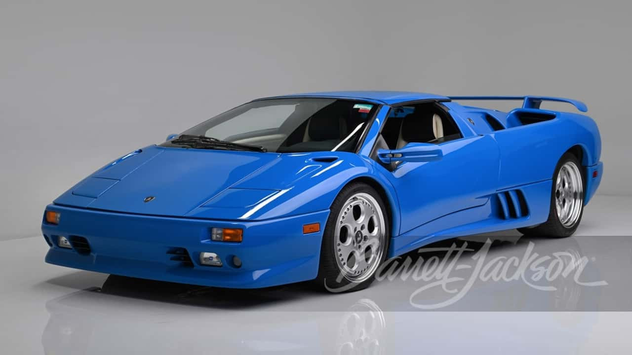 donald trump s lamborghini diablo vt roadster front three quarter.jpg