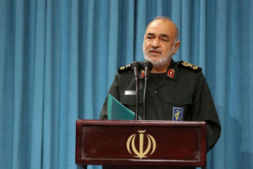 Iran cảnh báo đáp trả Mỹ quyết liệt nếu bị tấn công