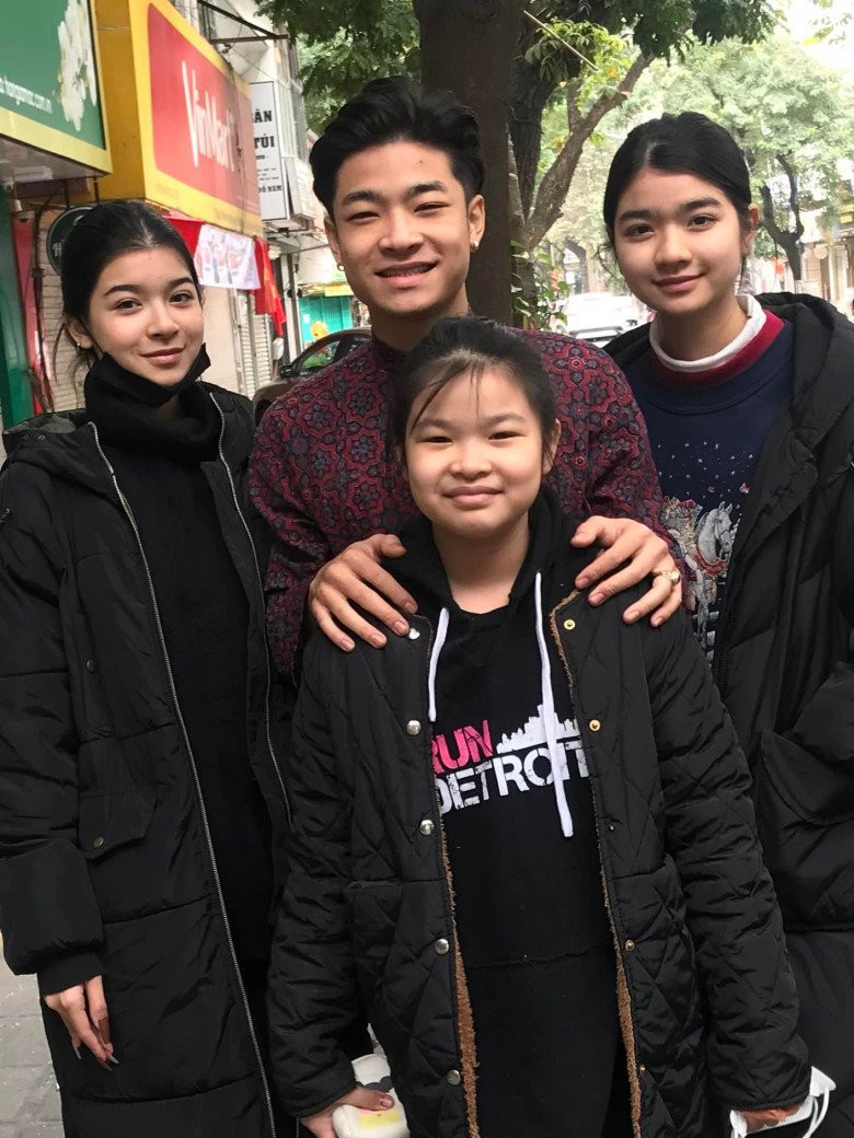 nu sinh cap 3 xinh hut anh nhin hoa ra la con gai nsut vo hoai nam 273392102 1610981559283194 1126102703415158523 n 1658485101 113 width780height1040.jpg