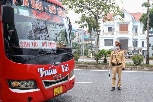 Tổ công tác đặc biệt xử lý vi phạm xuyên Tết trên các tuyến Quốc lộ Hà Nội