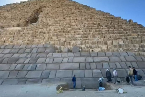 Tranh cãi xung quanh hoạt động tu sửa kim tự tháp ở Ai Cập