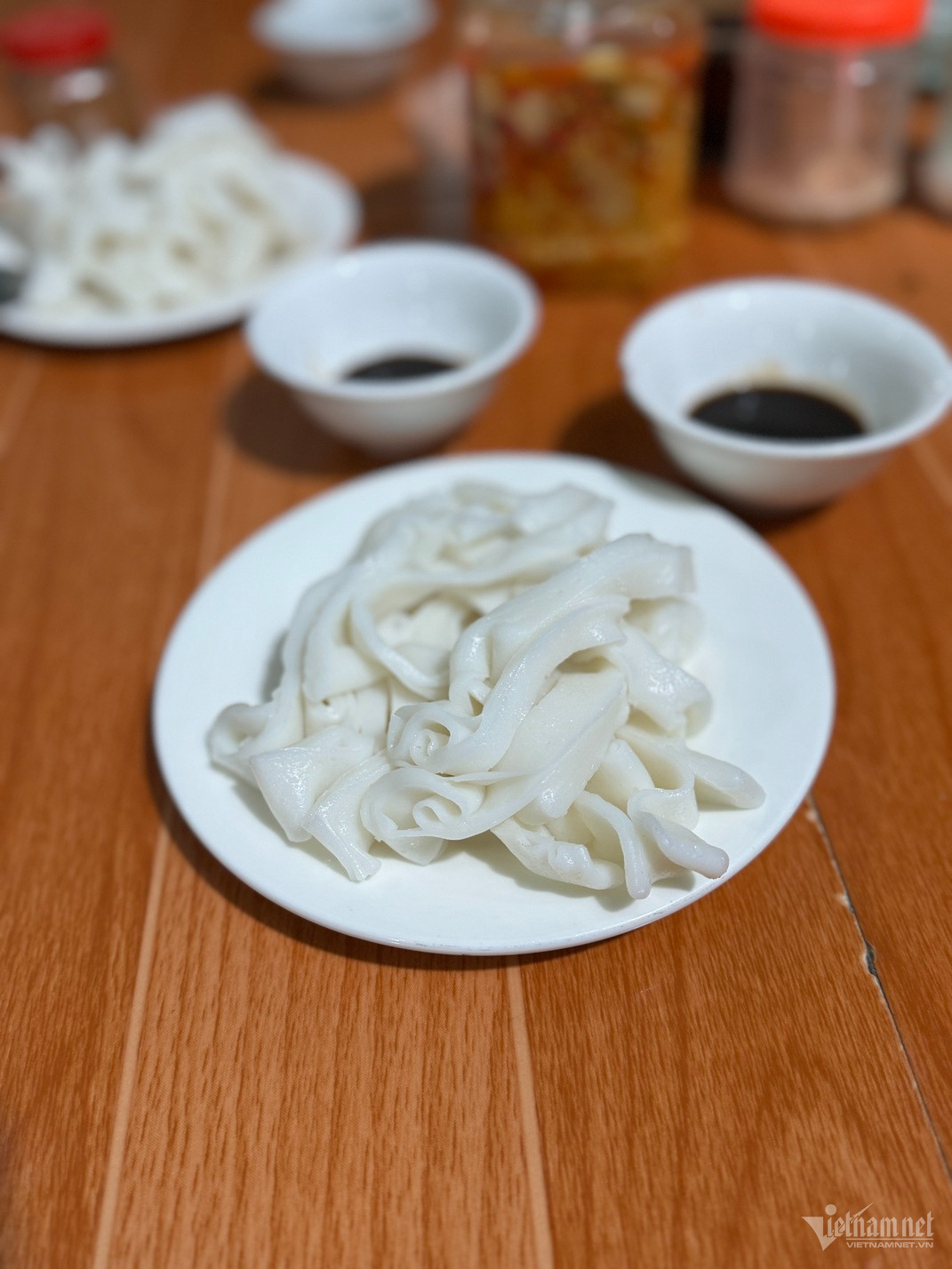 View - Phở Tráng Kìm nức tiếng Hà Giang: Khách xếp hàng chờ, mỗi sáng bán vèo 300 bát