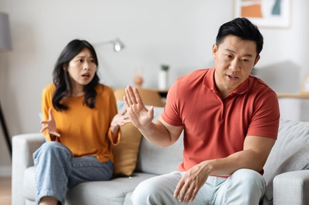 anh 1 chuyen vo chong.png