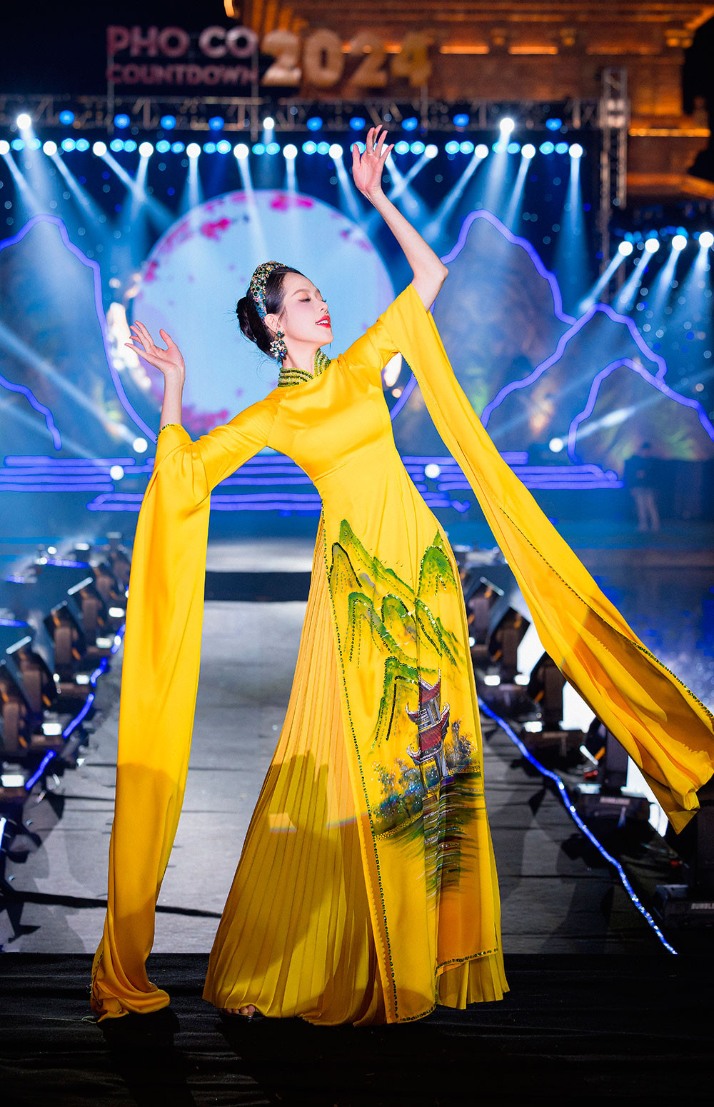 hh thanh thuy vedette bst xuan thoi 6.jpg