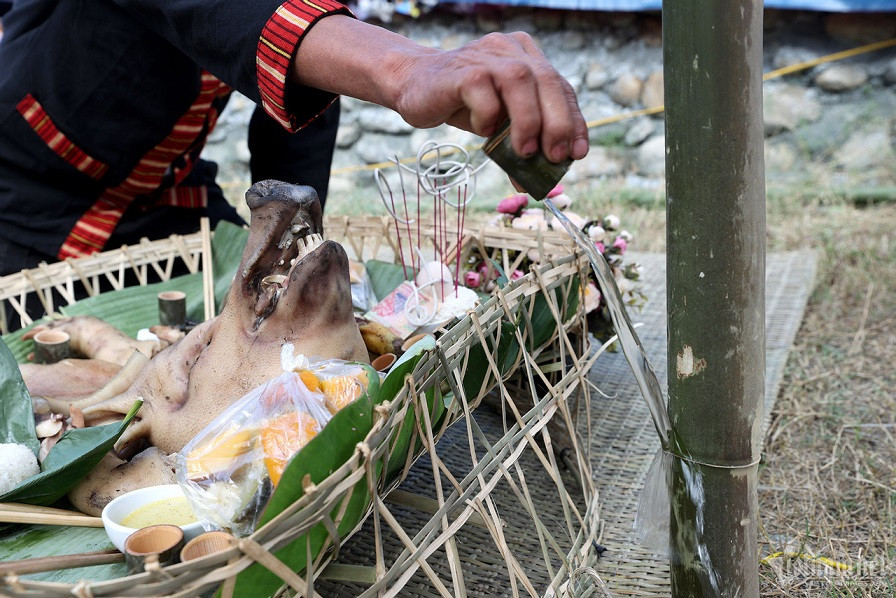 New rice offering ceremony of Khmu people in Lai Chau