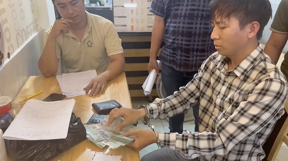 cuong doat tai san.png