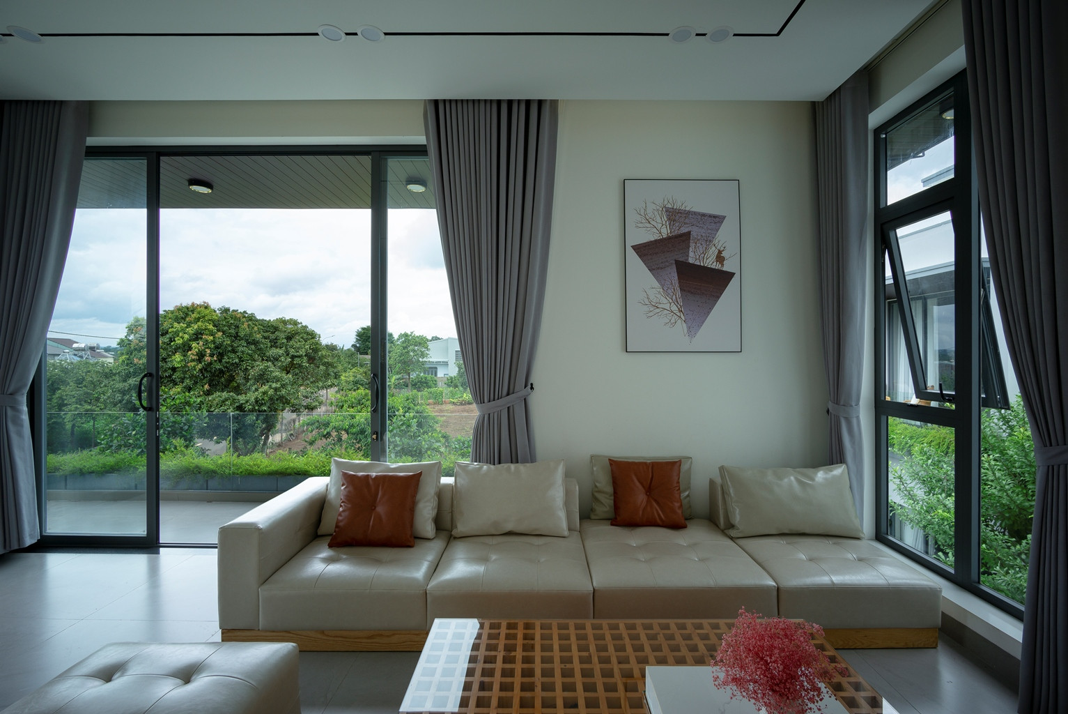 View - Villa tối giản với những gam màu trầm, chi phí hoàn thiện 5 tỷ đồng
