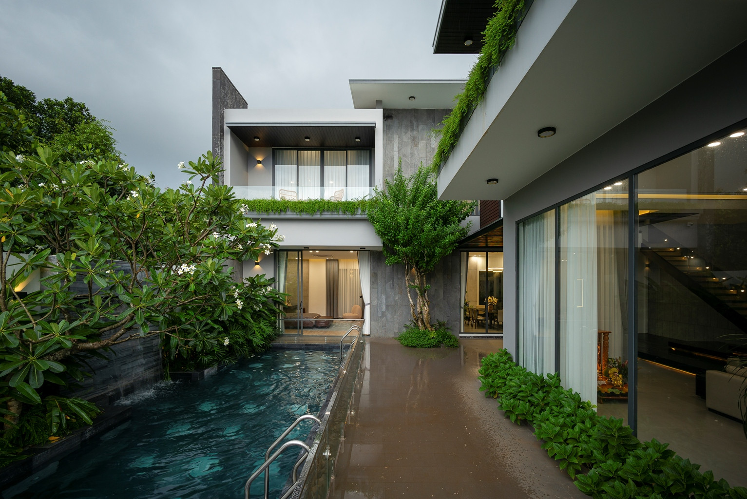View - Villa tối giản với những gam màu trầm, chi phí hoàn thiện 5 tỷ đồng