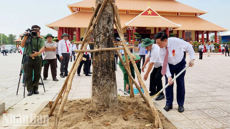 Kiên Giang: Khánh thành Khu chứng tích chiến tranh rừng tràm Bang Biện Phú và Đền thờ anh hùng liệt sĩ, người có công ảnh 5