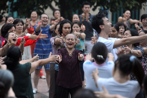 Thế hệ người cao tuổi 'sống vui, khỏe, có ích' ở Phú Thọ