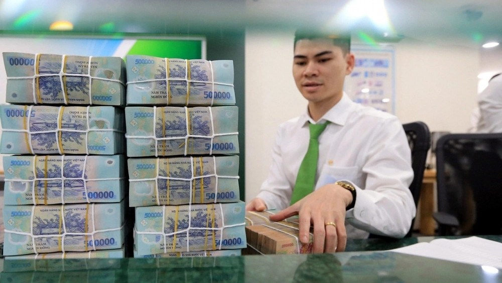 central bank to pump vnd2 quadrillion into economy in 2024 picture 1