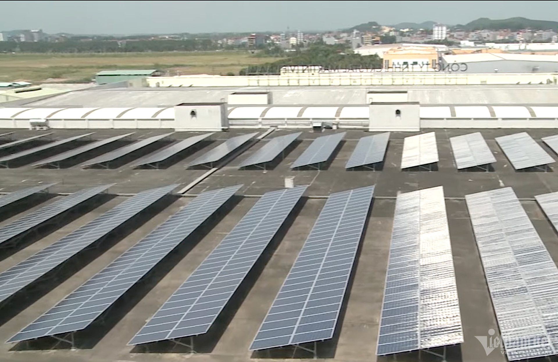 Khu công nghiệp Hòa Bình, tỉnh Long An dự kiến sẽ chuyển hoá sang sử dụng năng lượng mặt trời trong thời gian tới.