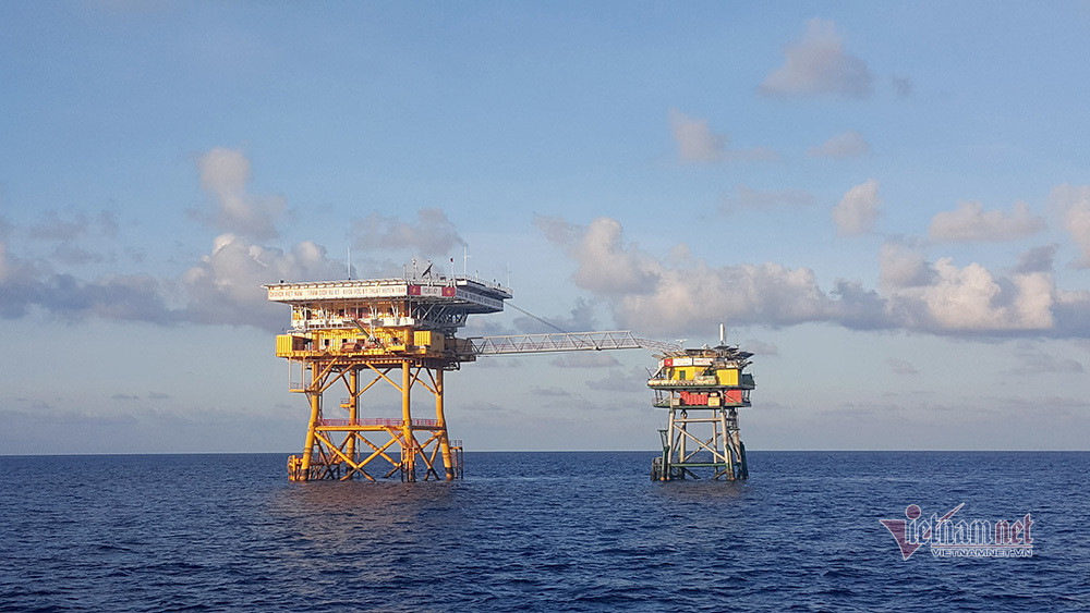 ai cung sot ruot voi van de bien dong nhung phai het suc binh tinh 2.jpg