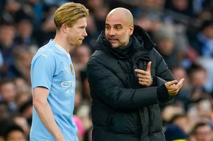 de bruyne pep guardiola.jpg