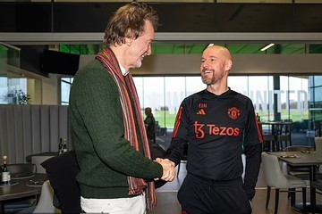 Erik ten Hag tuyên bố mới về MU, cầu thủ khó phục