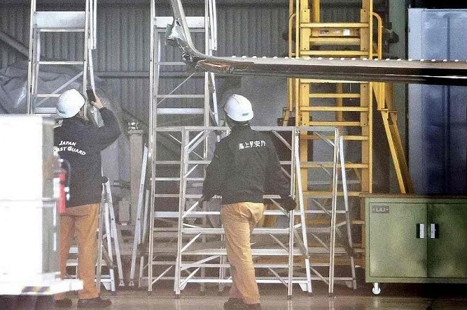 may bay tuan duyen nhat ban.jpg